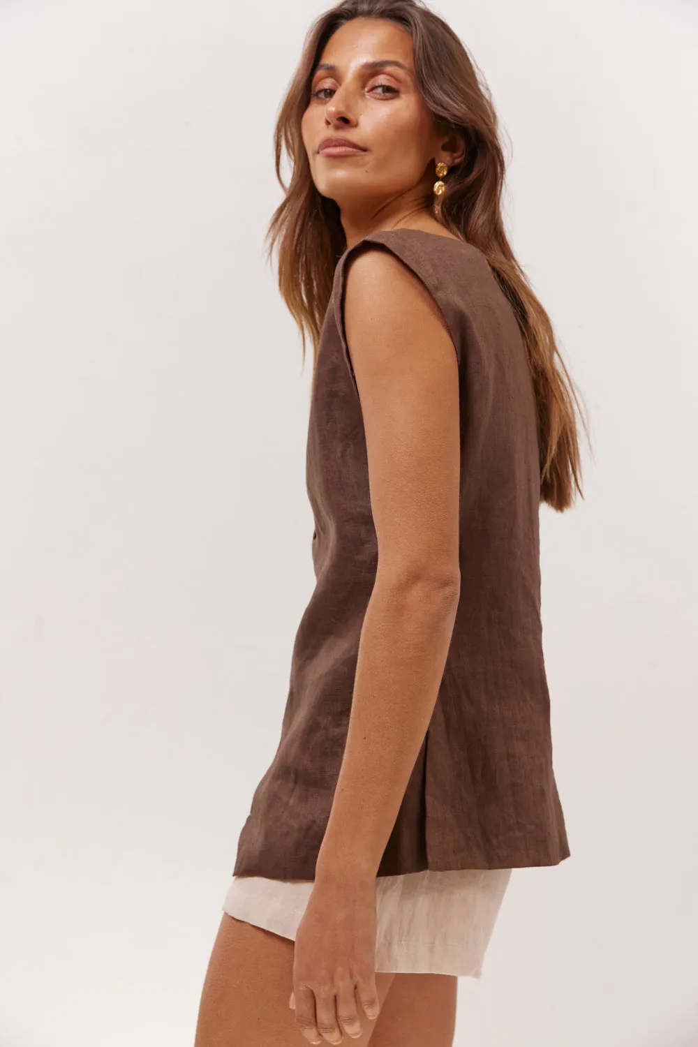 Aria Linen Vest Chocolate