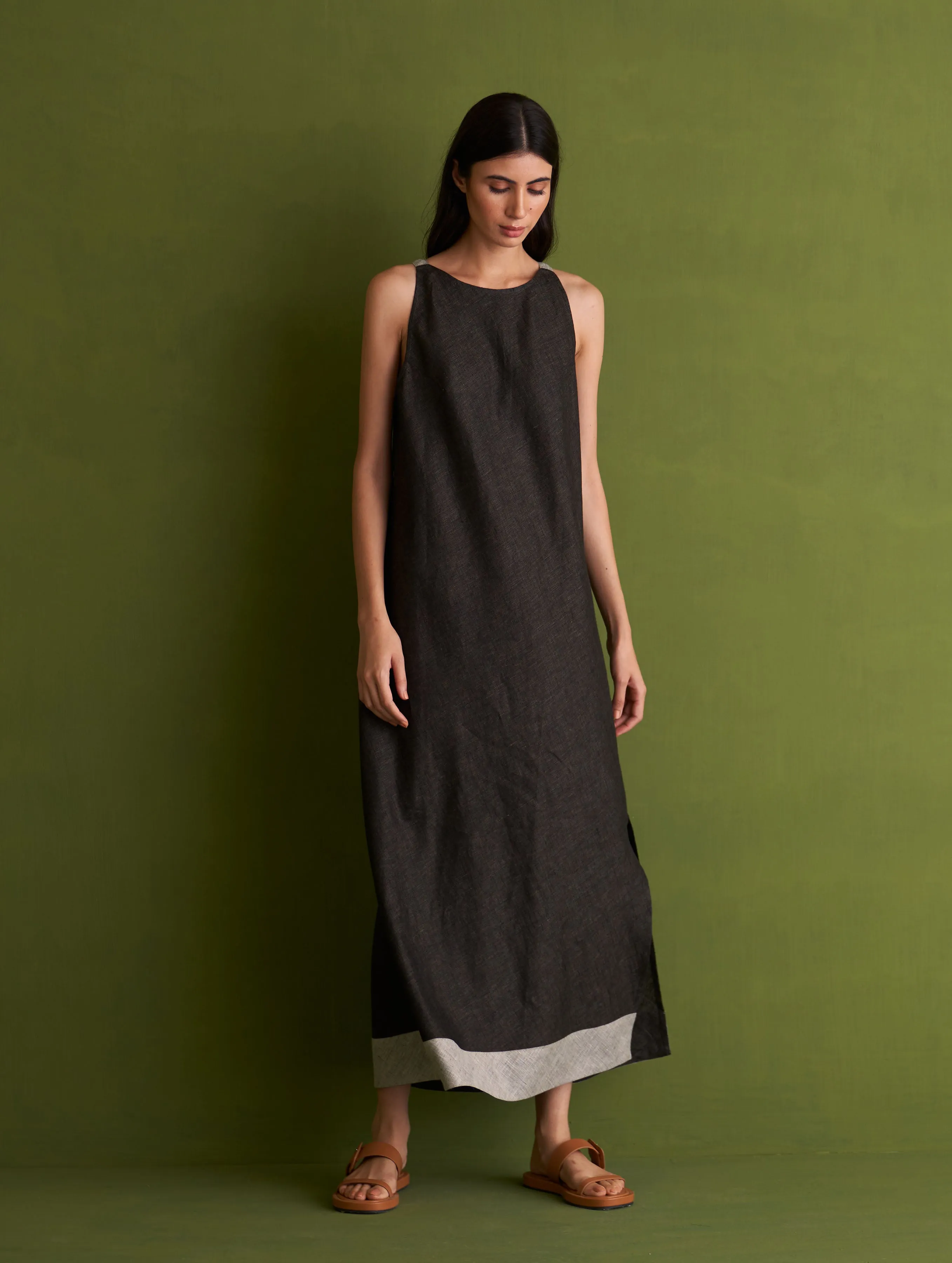 Niza Linen Dress - Charcoal