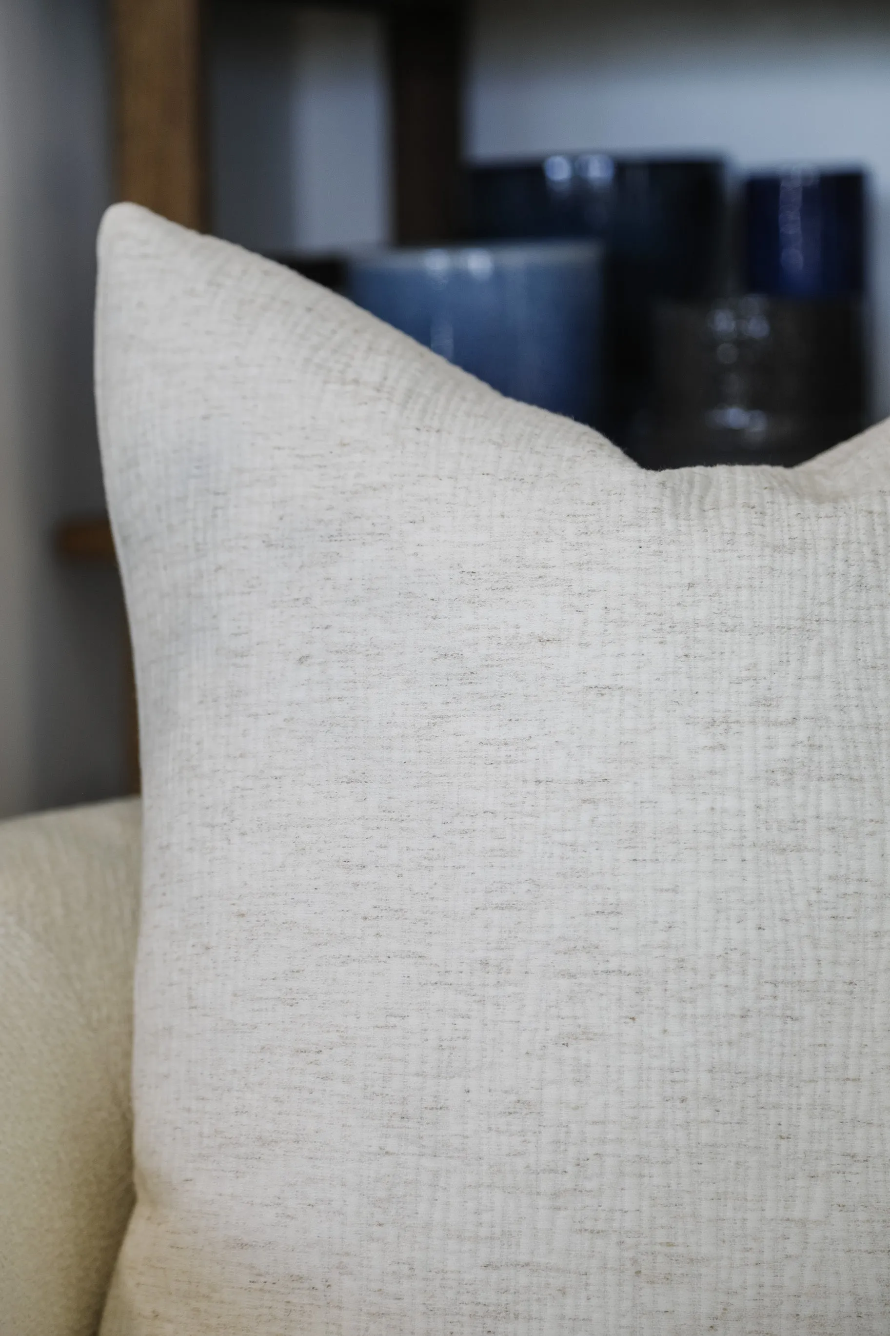 Raymond Linen Pillow